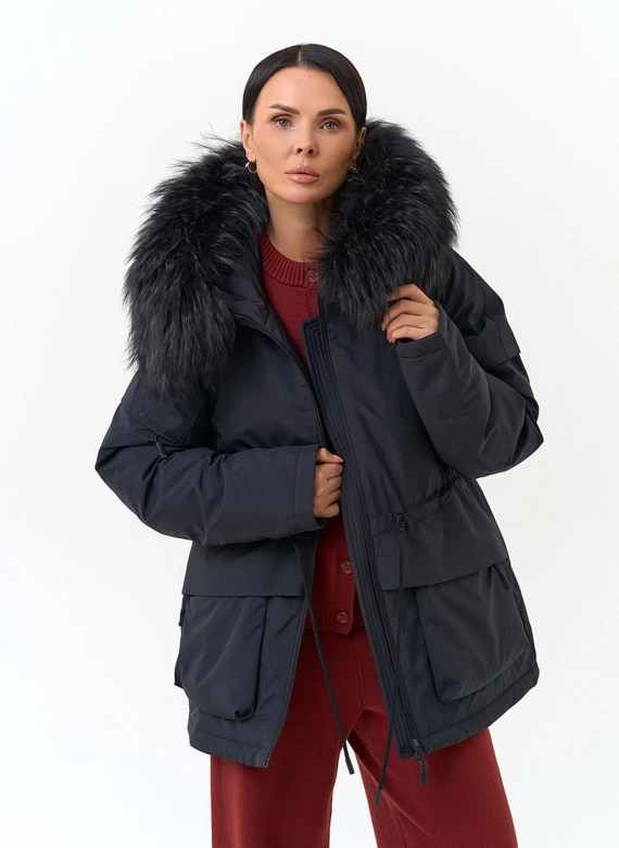 Женская куртка с мехом чернобурой лисы на капюшоне фото