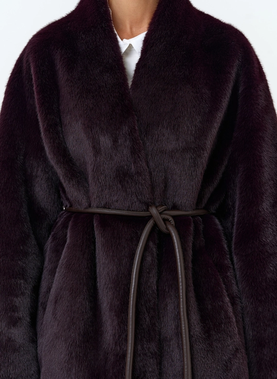 Женская шуба из эко меха фото