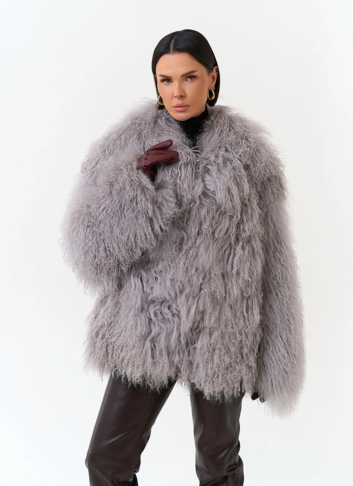 Женская шуба из меха ламы фото